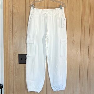 Athlete NWT Women’s White Heavyweight Terry Drawstring Cargo Joggers Size Small